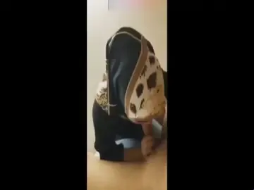 Hijab Cantik Merengek Minta Dimasukkan Sampai Dalam